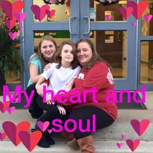 Meet your Posher, Crystal